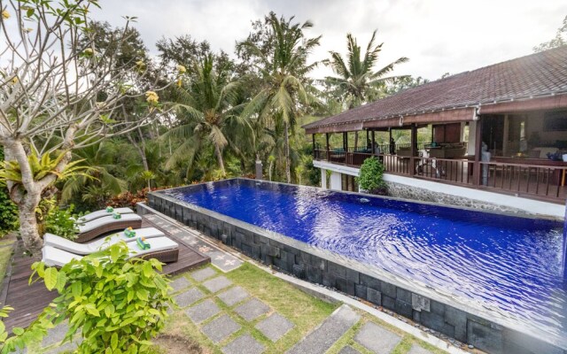 Villa Tirta Cintanya