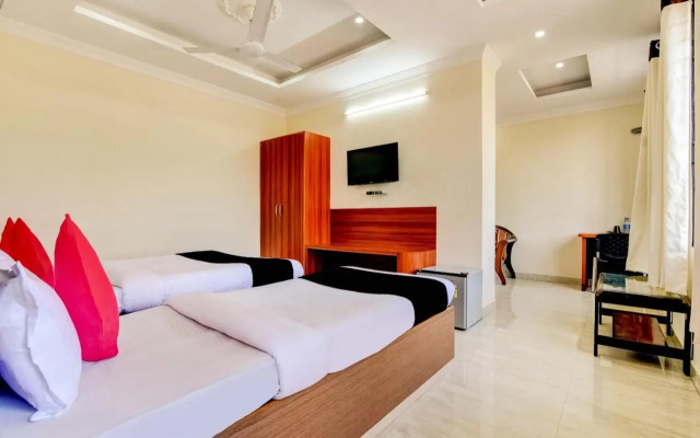 OYO 14174 Good Luck Residency Hotel