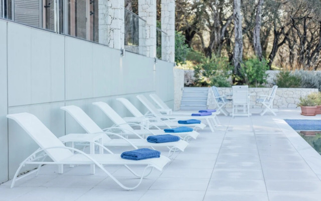 Villa Breeze & Villa Coco by Konnect Avlaki Beach