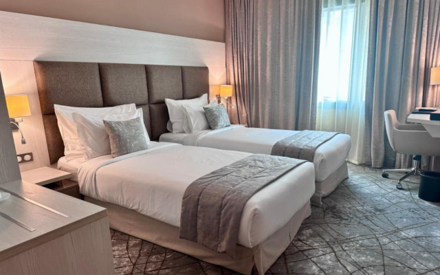 2H Hotel