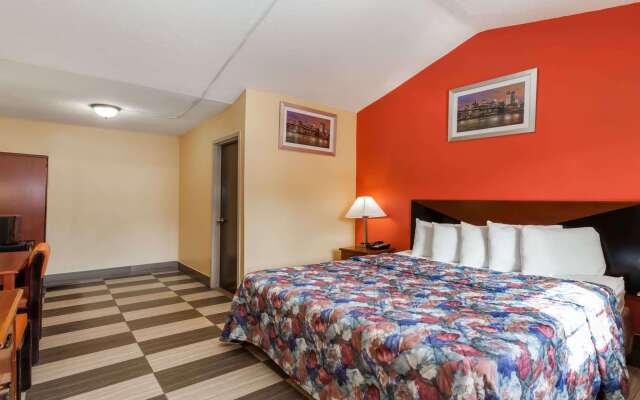 Travelodge by Wyndham Jersey City