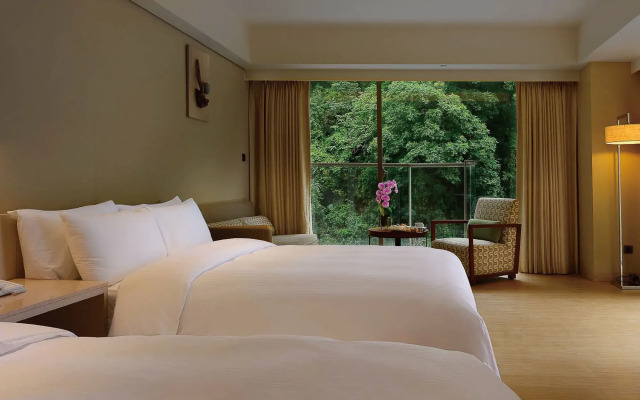 Chihpen Century Hotel