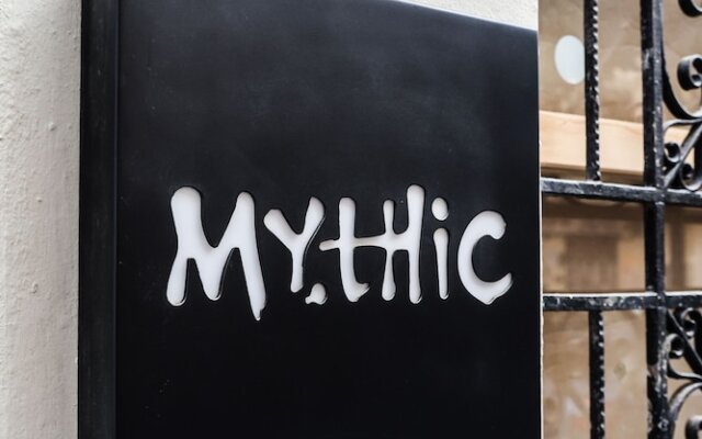 Mythic Boutique Bed & Breakfast