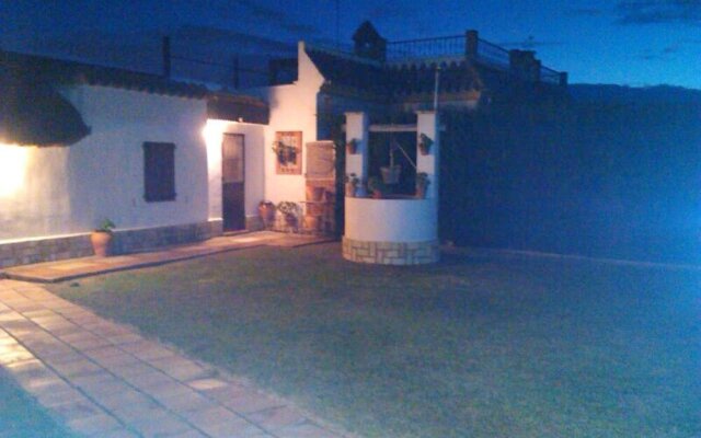 House With 2 Bedrooms in Sanlúcar de Barrameda, With Enclosed Garden - 2 km From the Beach