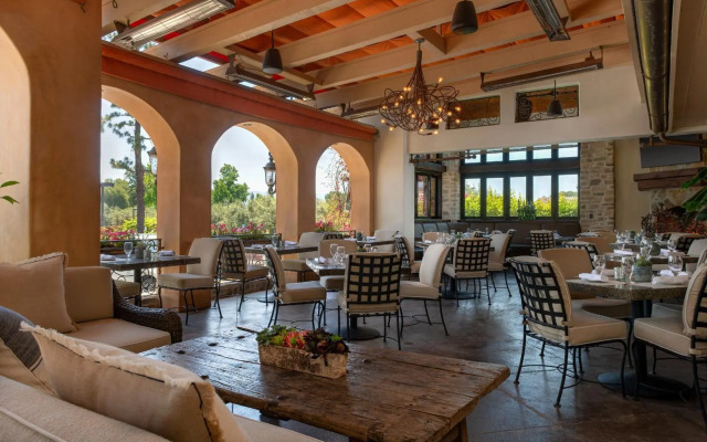 Westlake Village Inn