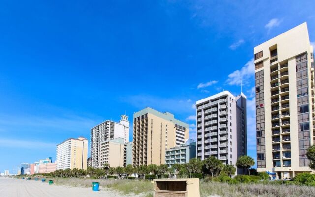 Schooner II Beach and Racquet Club