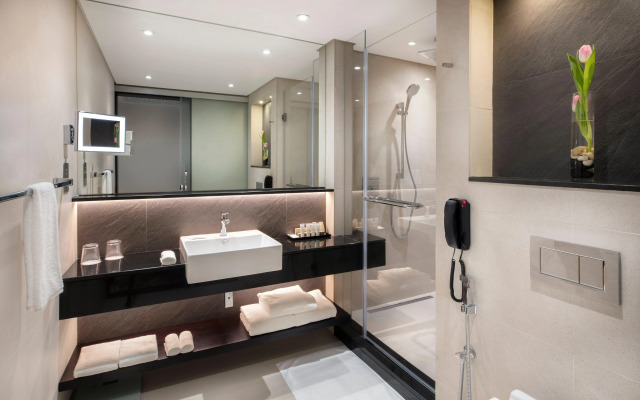 Crowne Plaza Manama (Bahrain)