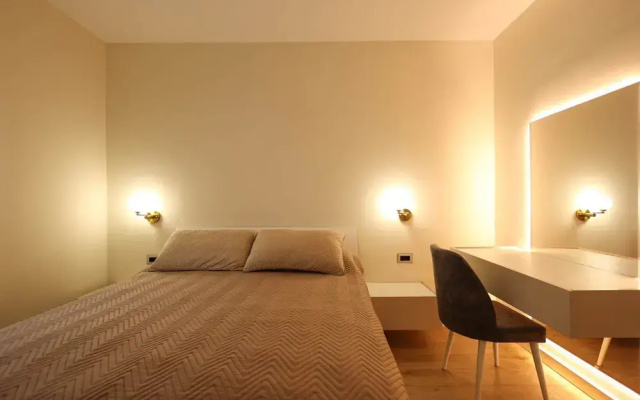 Grandstay Portside in Durr s