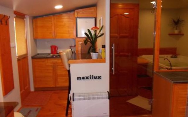 Maxilux Studio