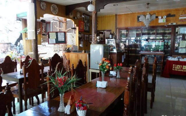 D' Lucky Garden Inn