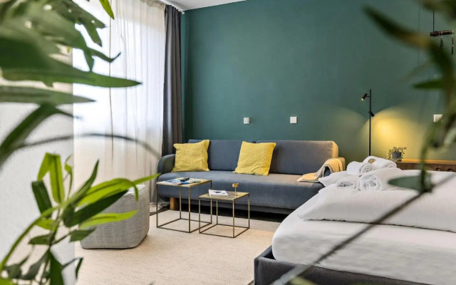 BRIGHT - Spacious Studio for 4 - Kitchen - Parking