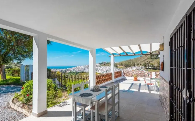 Benama Torrox by Ruralidays