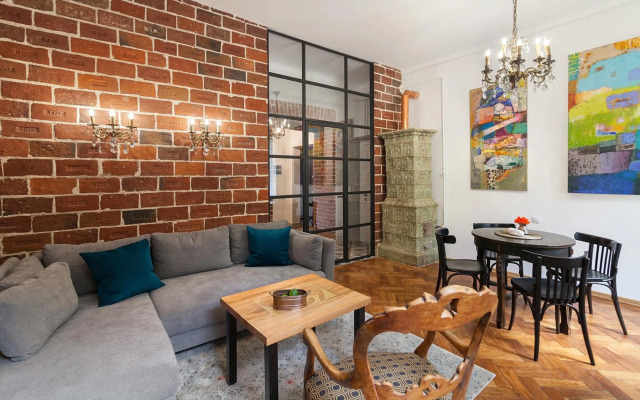 Gallery Art Apartment