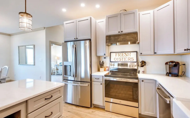 Waterfront Maryland Vacation Home: Private Beach!