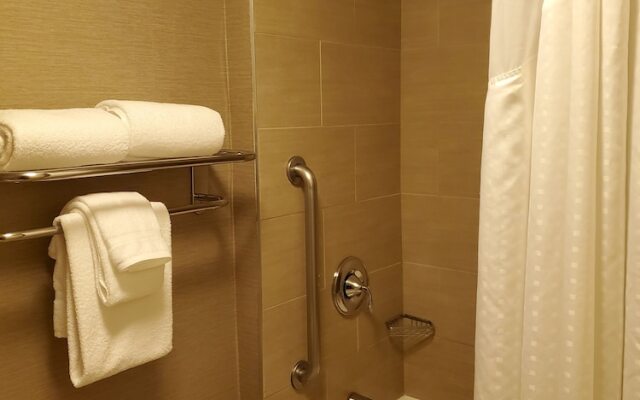 Newark Airport Hotel