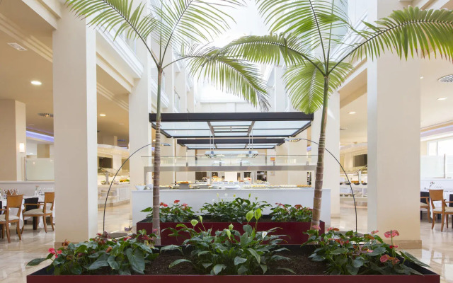 Hipotels Playa La Barrosa - Adults Only