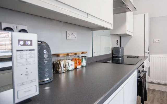 Bedlington - House - Sleeps 3 - Parking - Garden