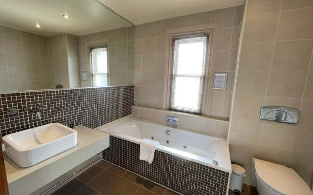 Park Farm Hotel & Leisure