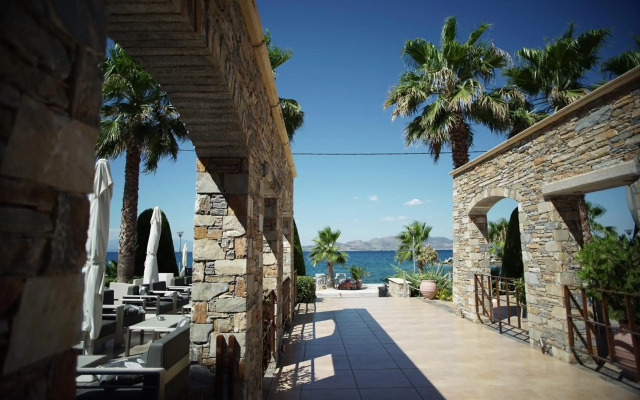 Valis Resort and Spa