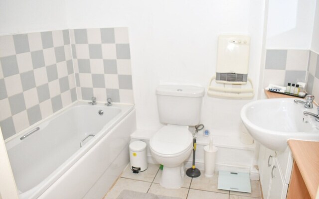 Lovely 2-bed Apartment in West Bromwich