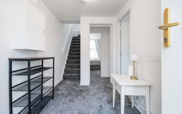 Spacious London stay -3 Bedroom property