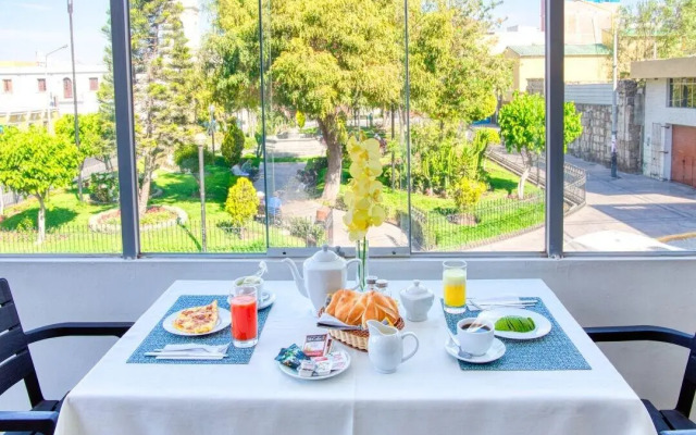 Hotel Plaza San Antonio