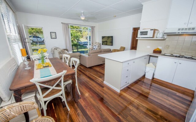 Bluey's Beach House - Fingal Bay