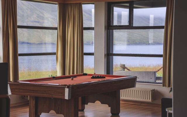 The Cliff Hotel