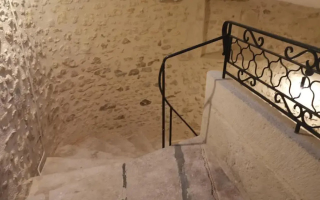 Le Relais Du Chapeau Rouge