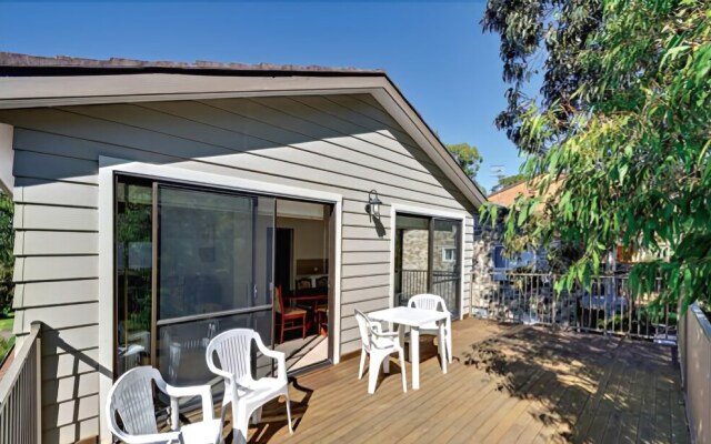 Little Beach House, 8 Mistral Close