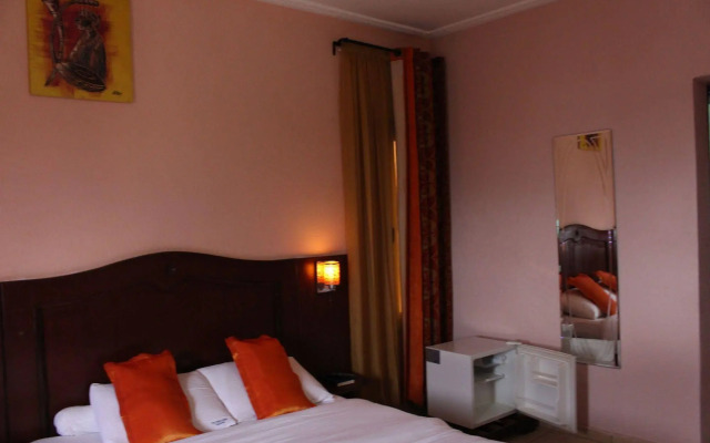 Tou'Ngou Hotel