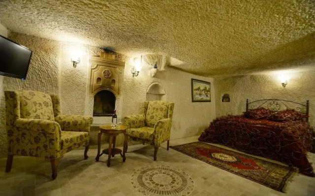 Valley Inn Cave Hotel