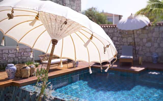 Agrovela Alacati Hotel