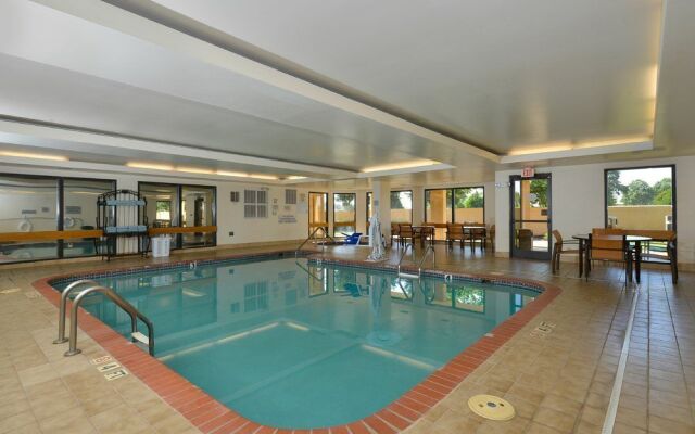 Courtyard Bentonville