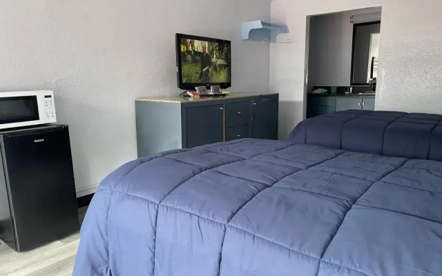 Budgetel Inn & Suites