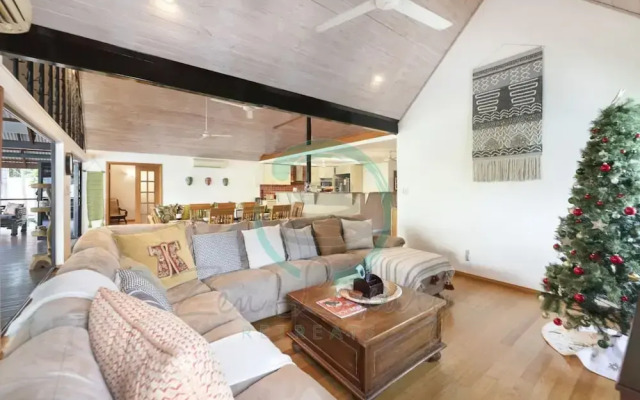 Zenlux Durack Picturesque Tranquil - Pool - BBQ - Golf Course