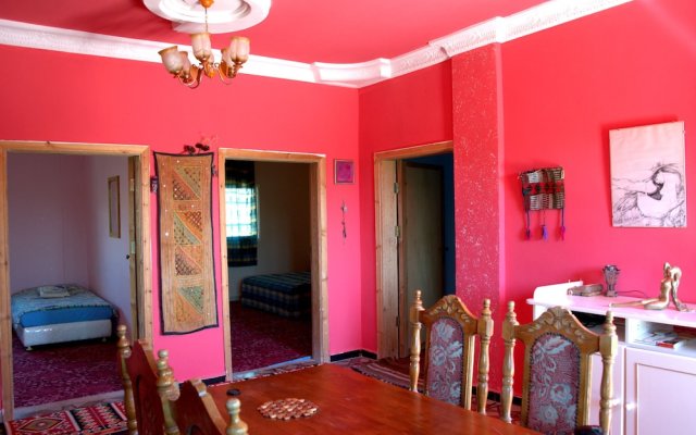 Bedouin Pink EcoHouse - Hostel