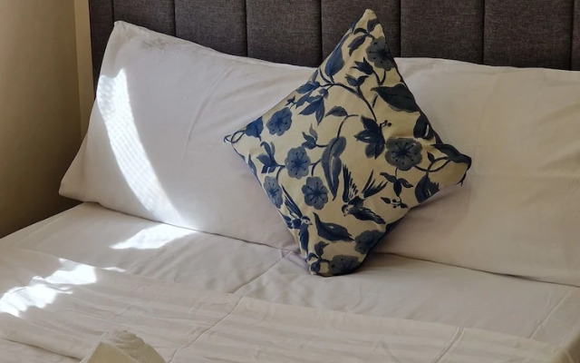 Beautiful 1 Room House in London