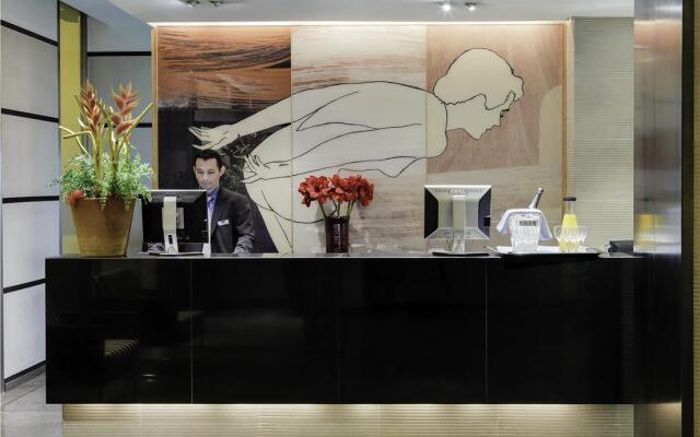 H10 Universitat Hotel