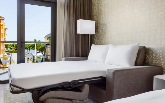 AC Hotel by Marriott Naples 5th Avenue