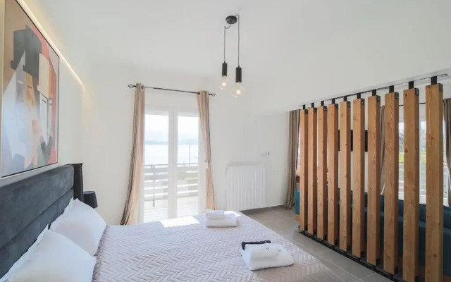 La Casa New Central Coastal Apartment & Jacuzzi