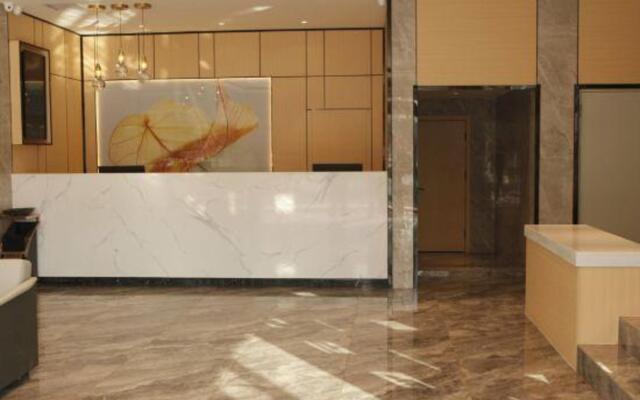 GreenTree Inn Select Hotel (Jiaxiang Railway Station)