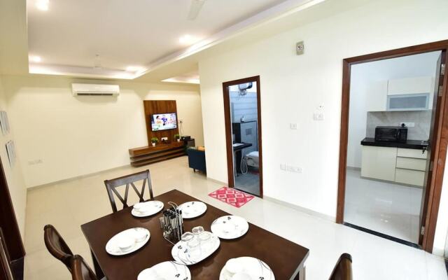 StayEden - Morden Upscale 2BHK Airport