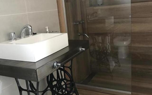 Del Este Suites