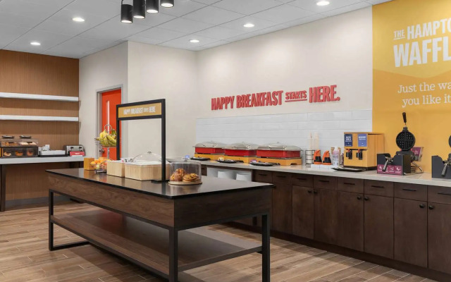 Hampton Inn & Suites by Hilton Orangeville, ON