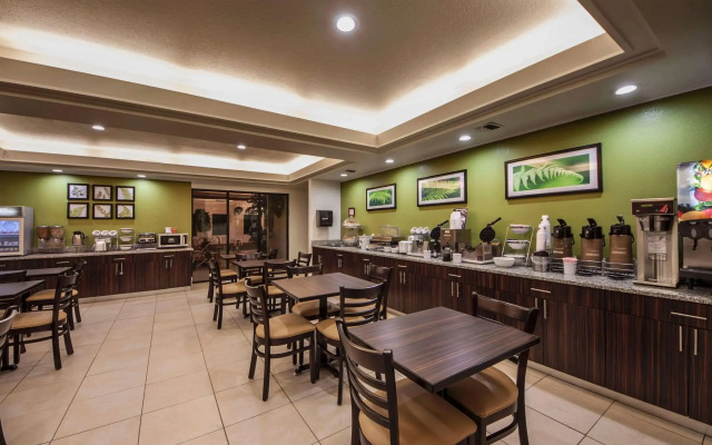 Sleep Inn & Suites Tulsa Central I-44