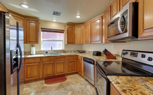Step-free Bullhead City Condo w/ Balcony!