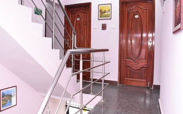 Aishwaryam Deshna Service Apartment