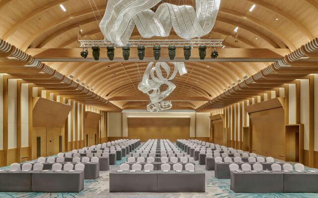 DoubleTree by Hilton Shanwei