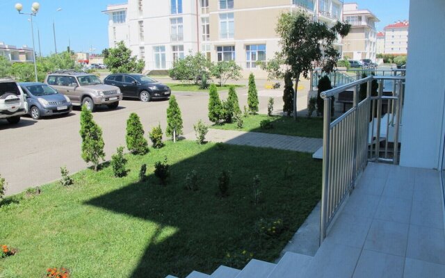 Apartment on Bulvar Nadezhd Apt 113